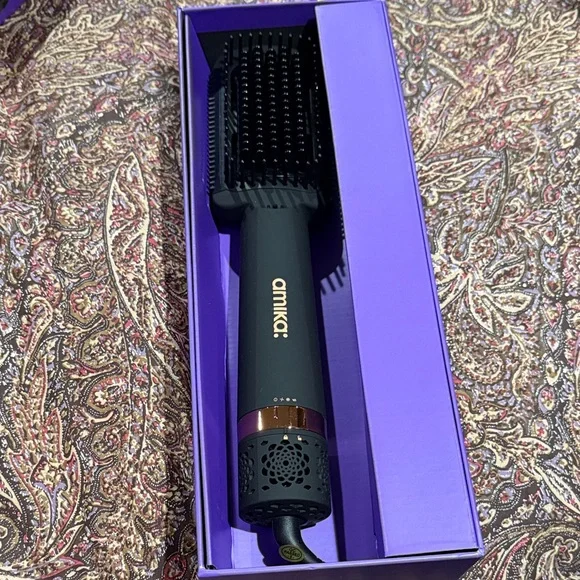Amika Purple and Black Straightening Brush AMIKA Polished Perfection Mini Straightening Brush  main image 3